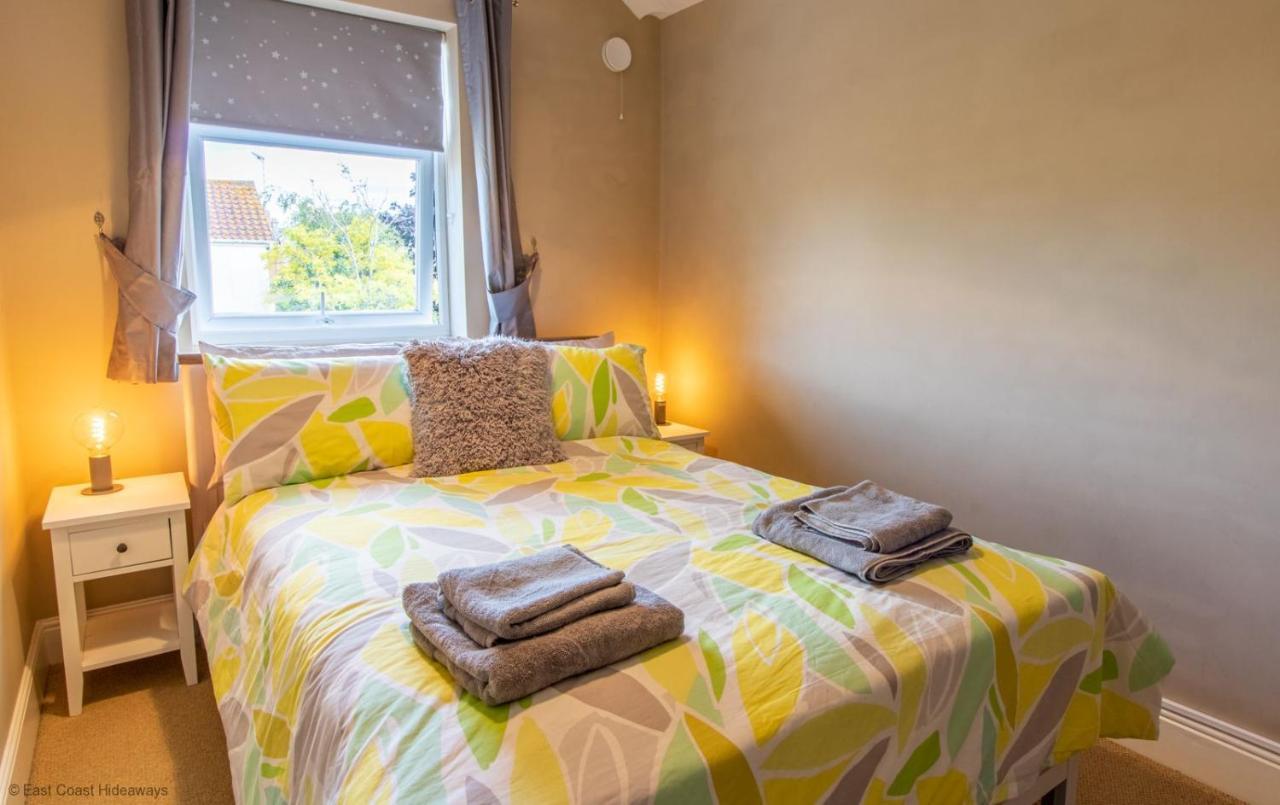 Modern Coastal Home Sleeping 5 - 2 Minute Walk To Pakefield Beach, Suffolk ภายนอก รูปภาพ